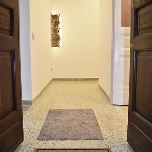 https://dagala-apartment.taorminaitalyhotels.com